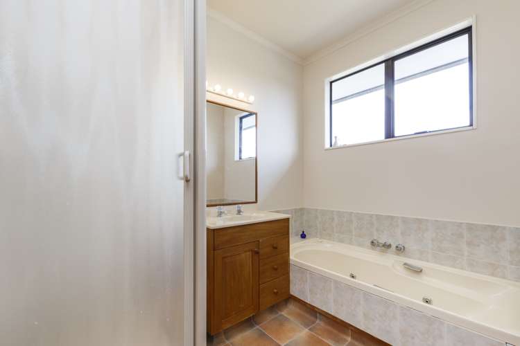 515 Roberts Line Kelvin Grove_22