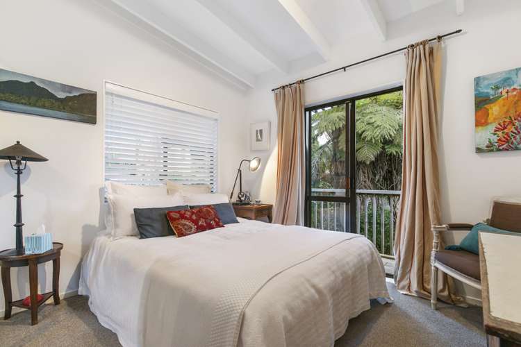 1133 Huia Road Huia_12