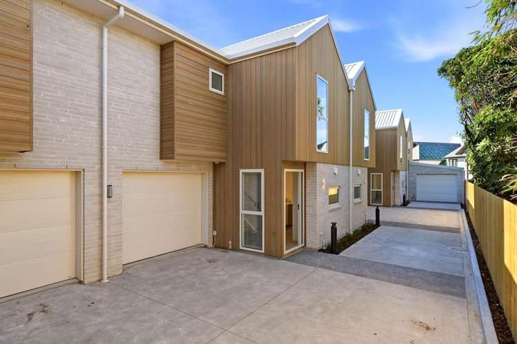 1-4/23 Dickens Street Addington_14