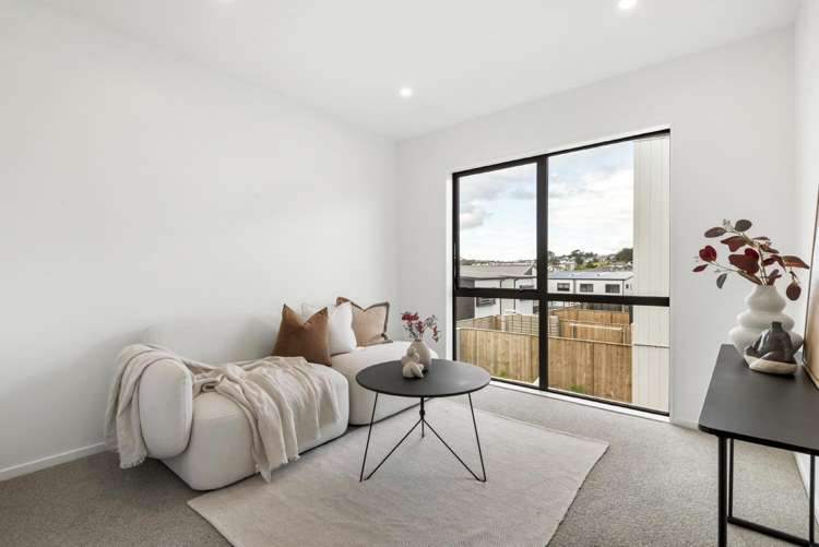 51 Nga Pona Toru Road Flat Bush_11