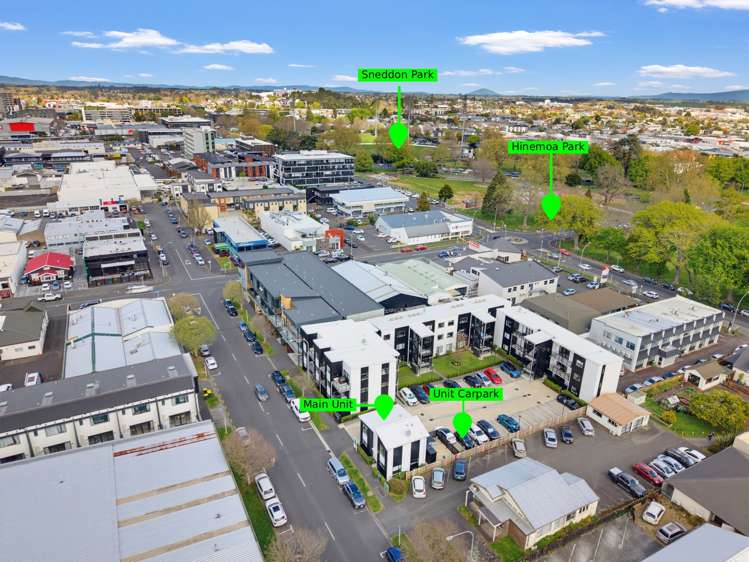 2/17 Vialou Street Hamilton City Central_17
