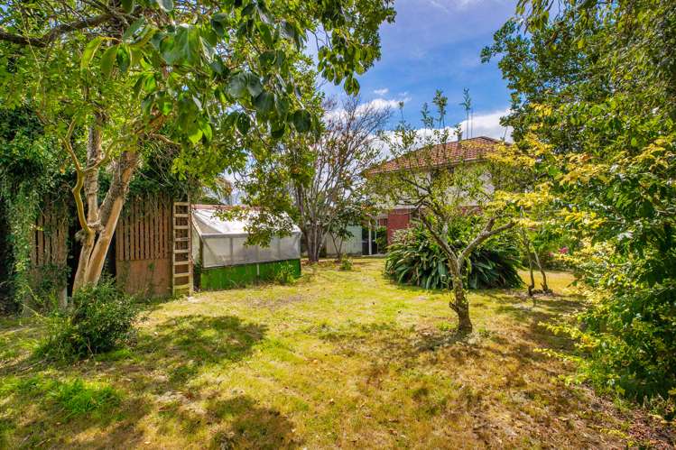 21 Fontenoy Street Mount Albert_23