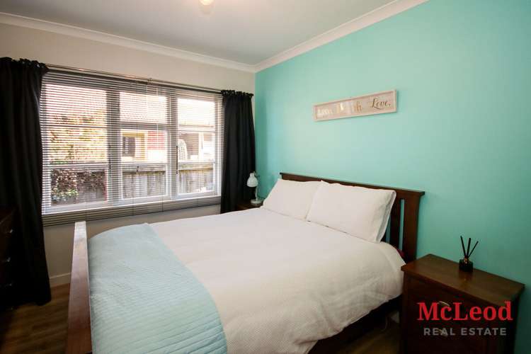 8 Pages Road Allenton_6