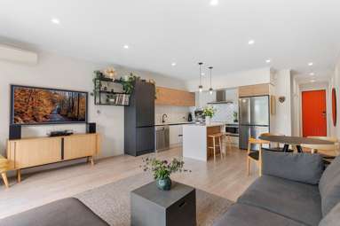 15 Hudson Bay Road_2