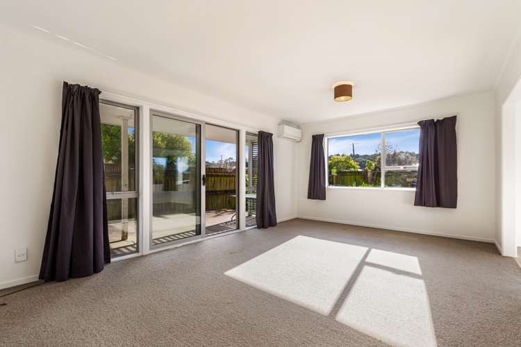 27 Huruhuru Road Massey_11