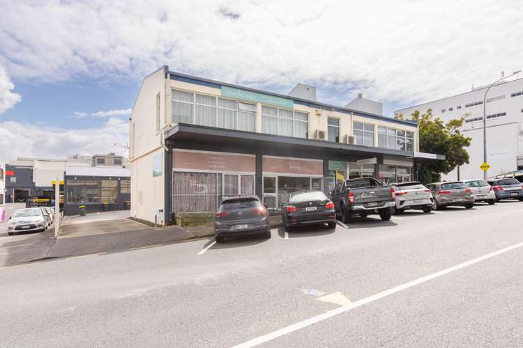 2/5 Huron Street Takapuna_5