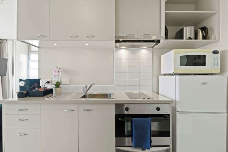 1102/17 Amersham Way Manukau_6