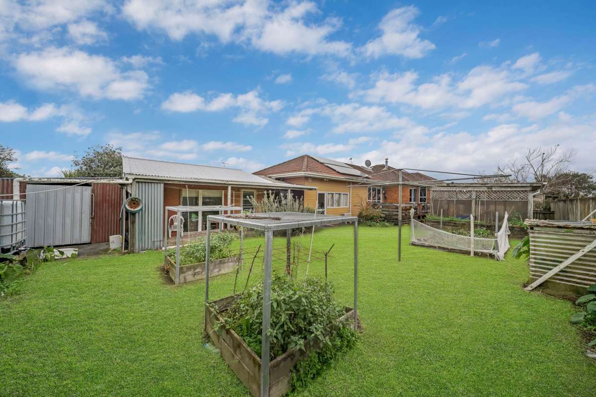 50 Browns Road_4