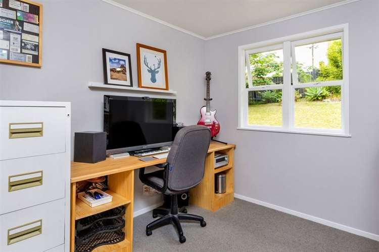 46 Eastglen Road Glen Eden_11