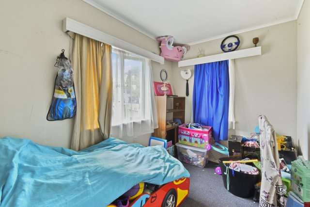 1/13 Rollerson Street Papakura_4