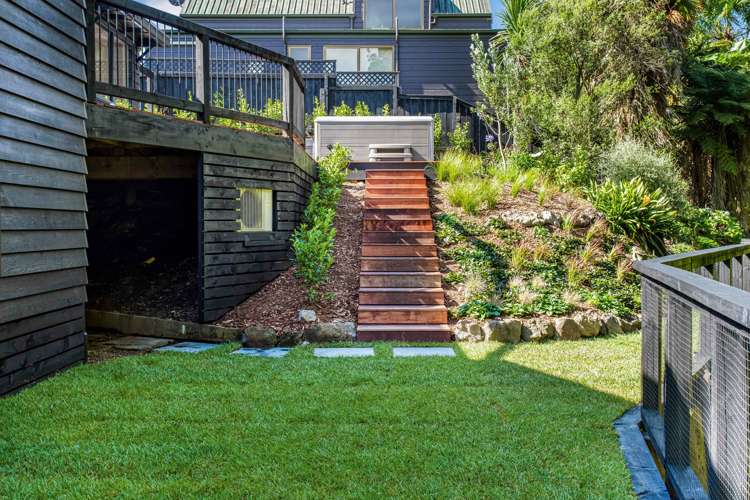 33a Luplau Crescent Cockle Bay_29