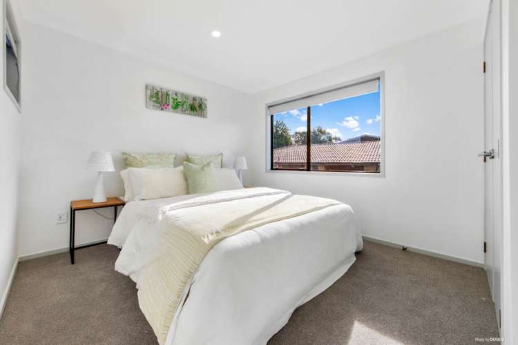 8 Tirohunga Drive Henderson_12