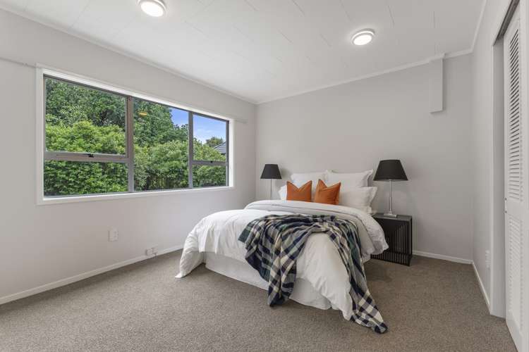 82a Beach Road Mellons Bay_13