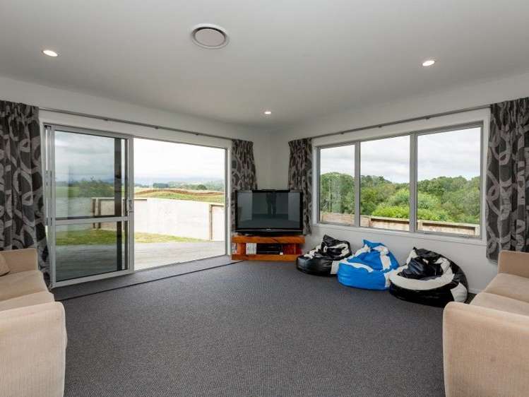 44 Davies Road Hurdon_8