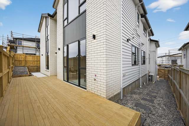 2 Ballyalton Crescent Flat Bush_3