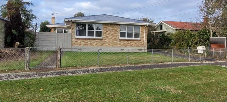 4 Balloch Street Fairfield_12