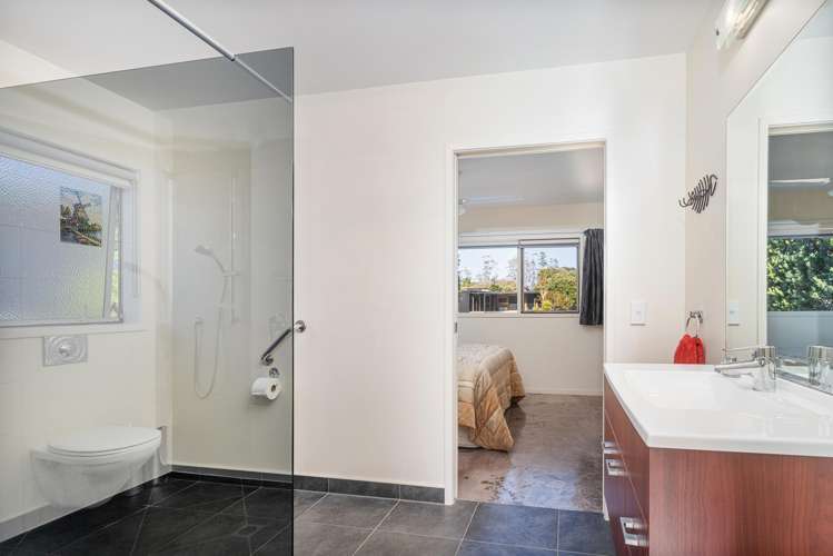 211 Waimaire Avenue Matarangi_17