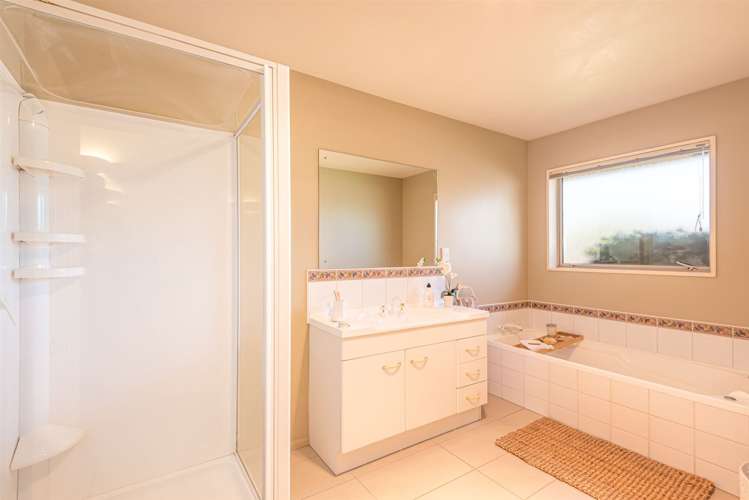 14 Ashton Mews Casebrook_19