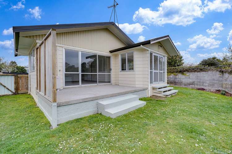 7 Frost Place Pukete_21