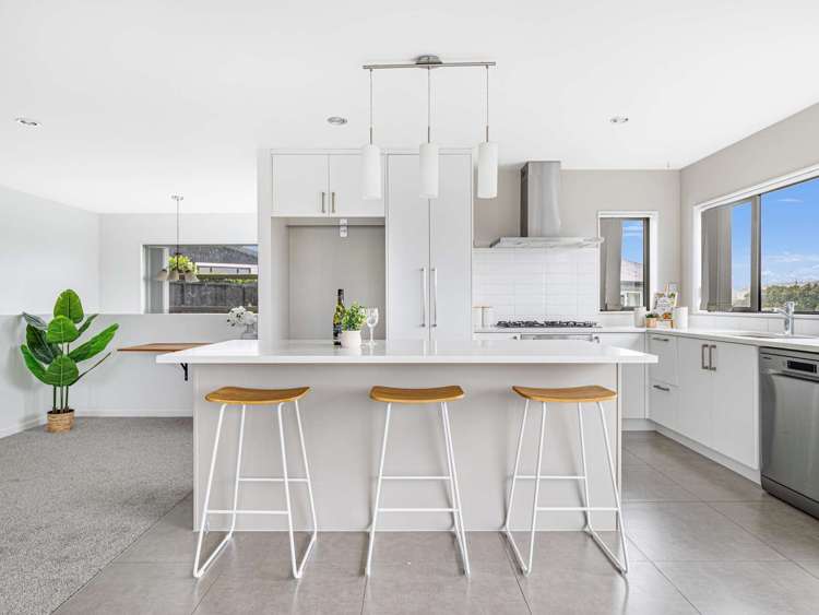 257 Alec Craig Way Gulf Harbour_4