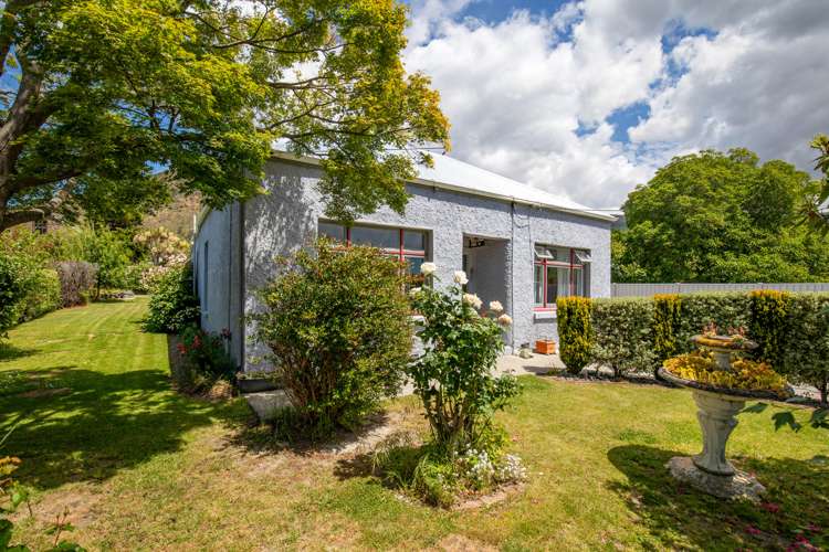 83 Cheviot Street Roxburgh_17