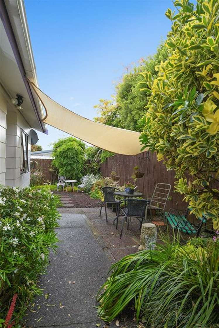 5/121 Bruce Mclaren Road Henderson_10