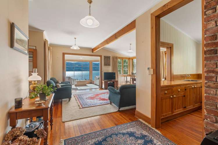 1 Howard Street Macandrew Bay_12