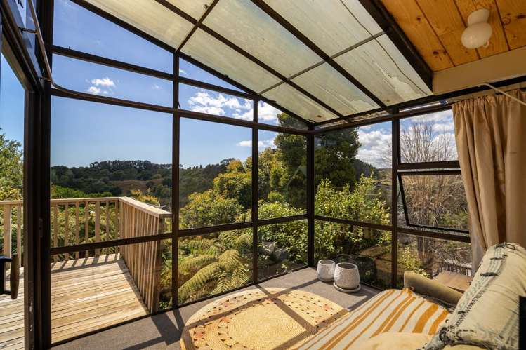 13 Lindaver Grove Merrilands_5