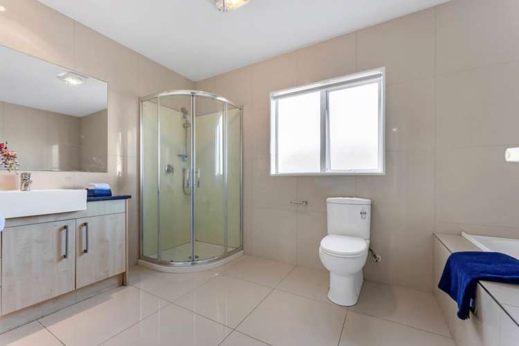 6 Evelina Lane Flat Bush_19