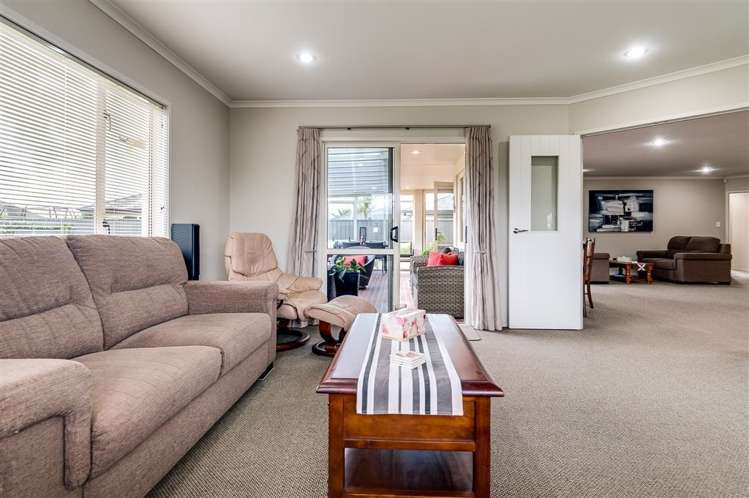 17 Palliser Place Poraiti_9