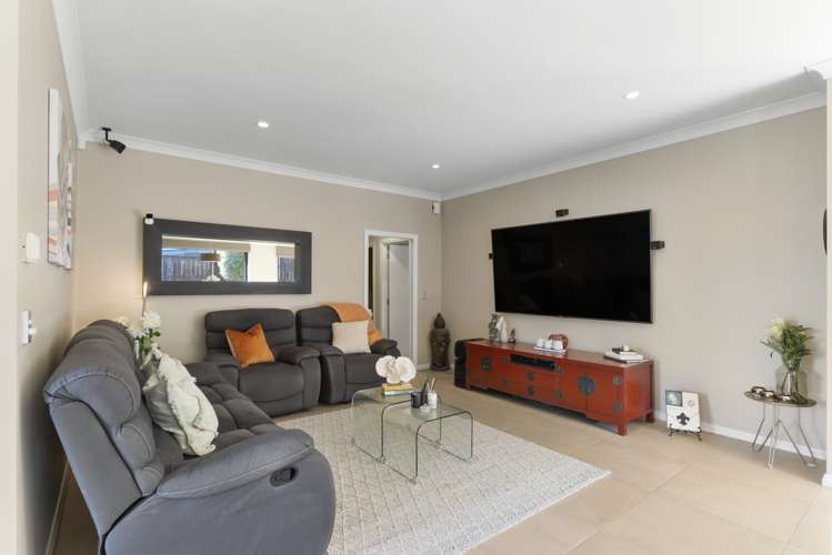 10 Mazuran Place Flat Bush_15