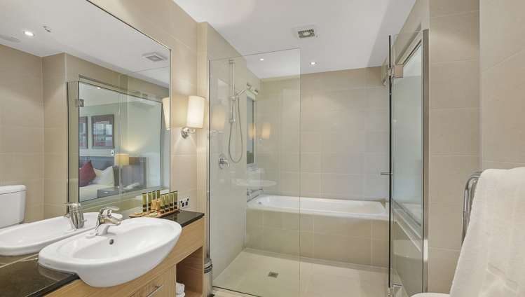 12/6 Harts Creek Lane Northwood_3