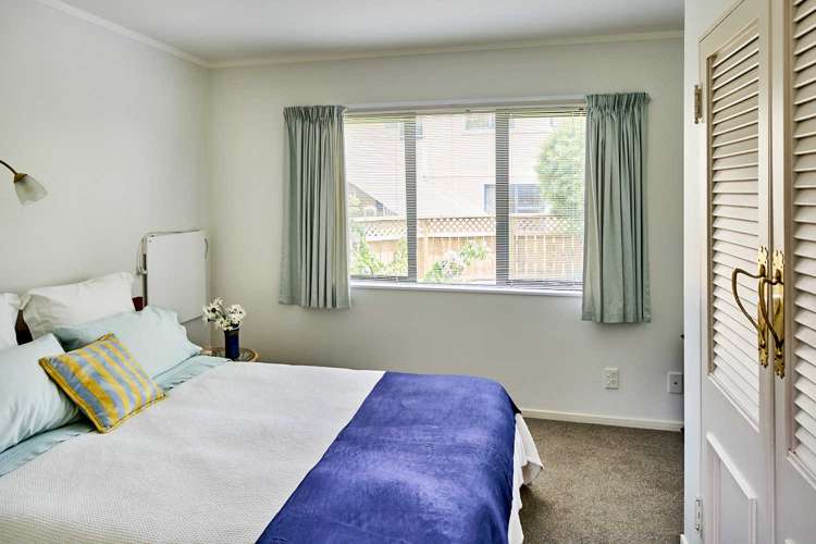 105 Marine Parade Eastbourne_10