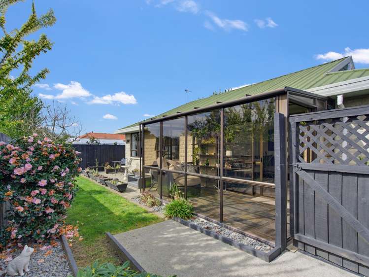 2/244 Main North Road Redwood_18