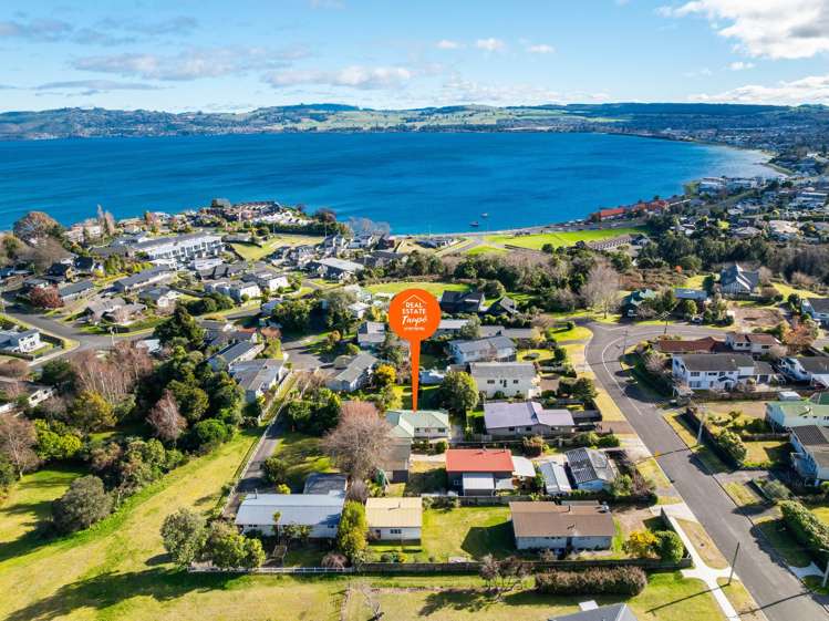 9B Ingle Avenue Waipahihi_22