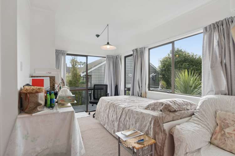 7(G)/15 Roseberry Avenue_5