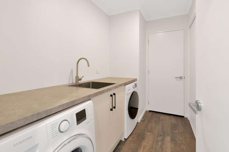 63 Quinn Crescent Woodend_11