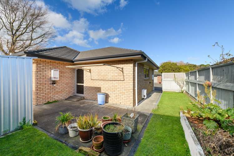 6 Elly Court Feilding_24