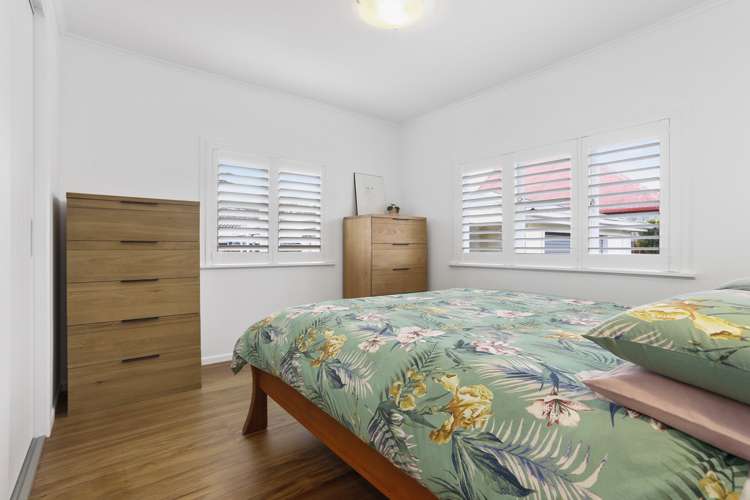 58 Brandon Road Glen Eden_12