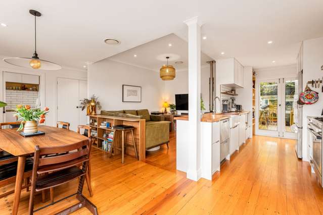 73 Sunshine Avenue Karori_4