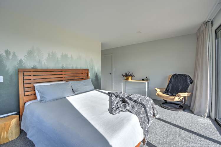 15 Cemetery Road Kuri Bush_20