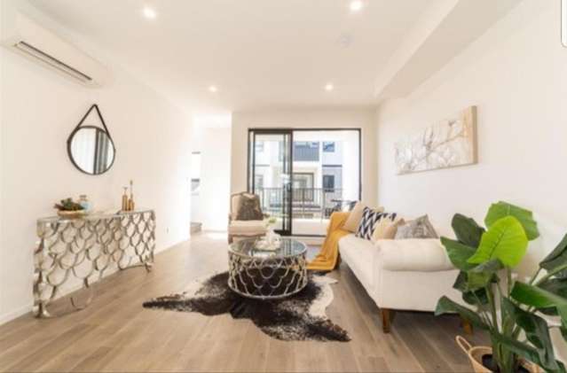 11 Houkura Way Mount Albert_3