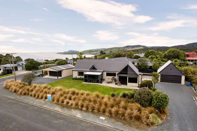 Stunning Coastal Living