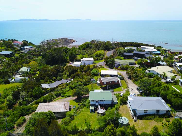 31 Powells Road Cable Bay_23