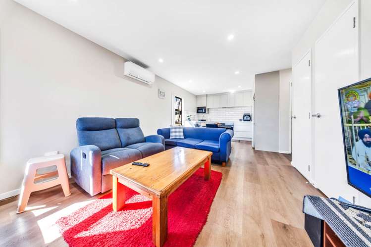 2/43 Clevedon Road_2