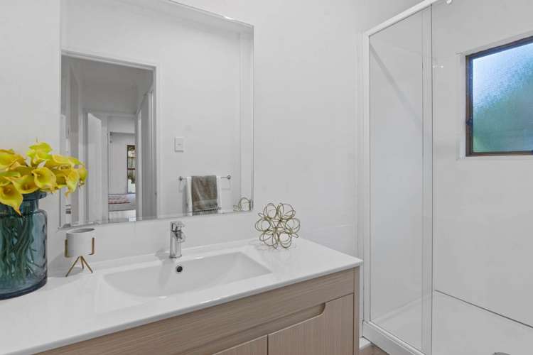 2/18 Teviot Place Totara Vale_13