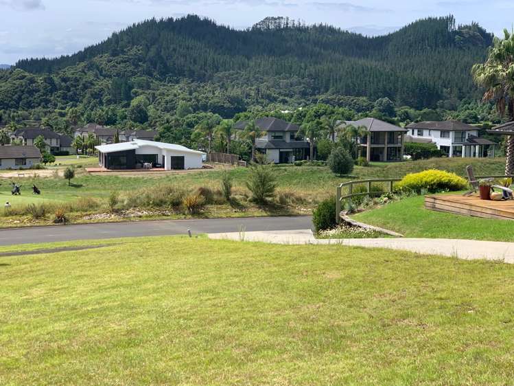 53 Pinehurst Drive Pauanui_2