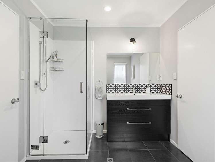 18 Westbrook Place Pomare_16