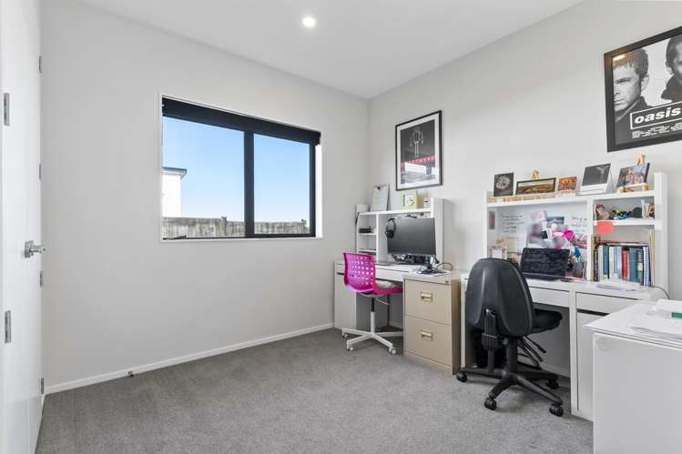 7 Hapukupuku Avenue Beachlands_24