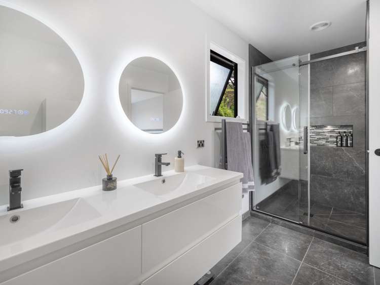 60 Kauri Street Ravensbourne_18